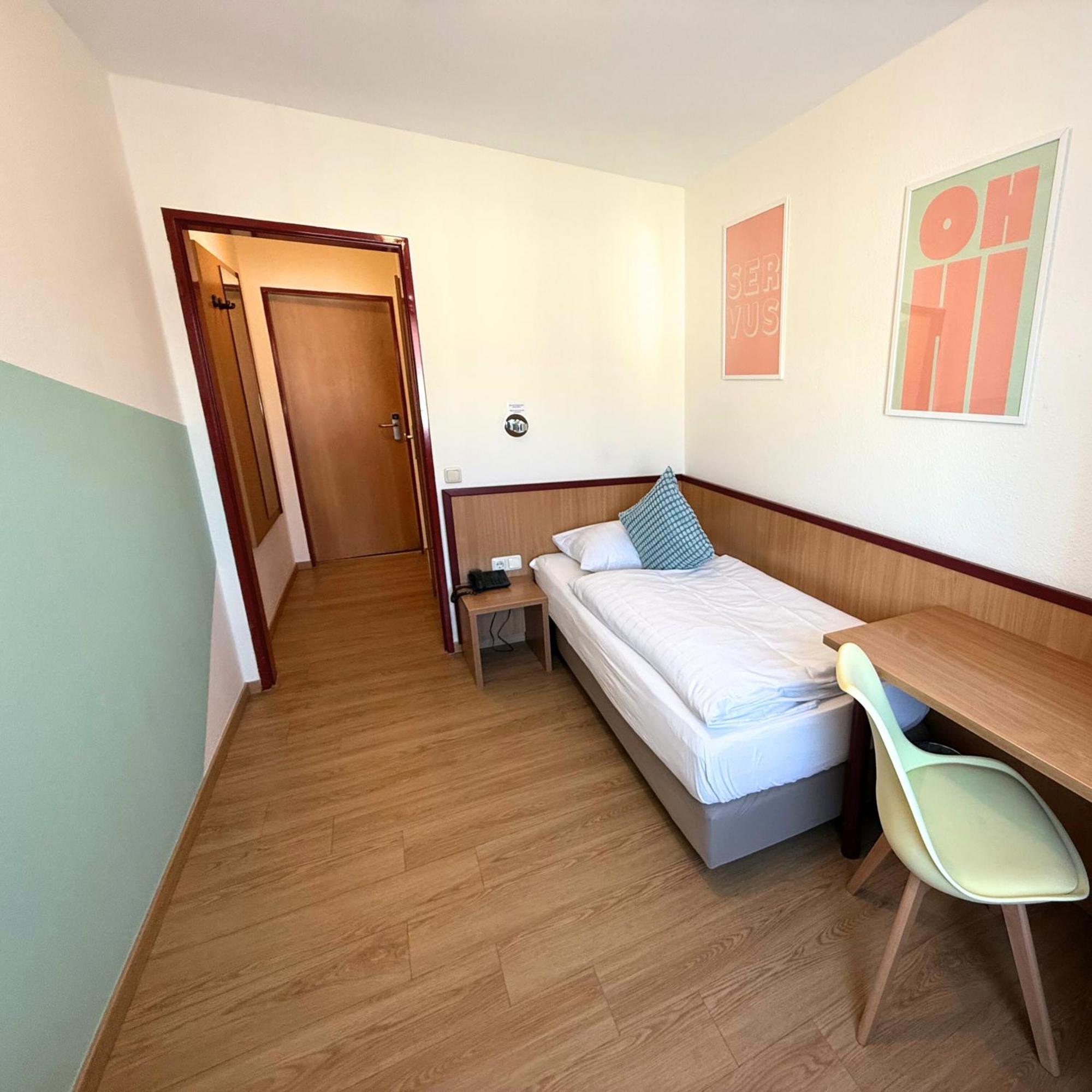 Colourful Hotel Білефельд Екстер'єр фото